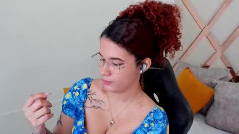 Avril  online show from March 3, 12:01 pm