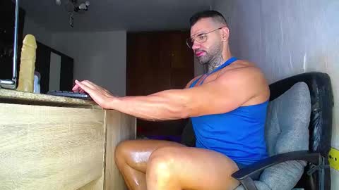 Snapshot of awerio7777 chatting on October 7, 9:16 am Santiago777 online show from October 7, 9:16 am