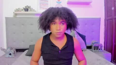 AXEL  online show from April 7, 11:29 pm