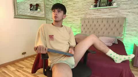 axel_draven online show from April 12, 4:22 pm