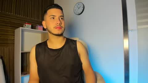 axel_grey_ online show from September 21, 12:53 pm