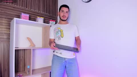 axel_grey_ online show from October 7, 1:18 pm