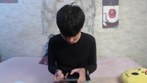 axel_milo_and_kairo online show from February 26, 7:50 pm