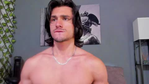 Snapshot of axel_owen chatting on January 13, 11:27 pm Axel online show from January 13, 11:27 pm