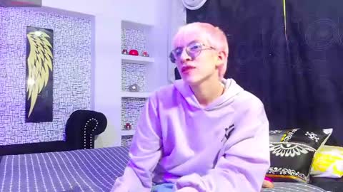 axell_stone online show from July 20, 8:32 pm
