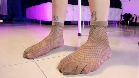 im your little femboy  ALEX   online show from February 17, 9:03 pm