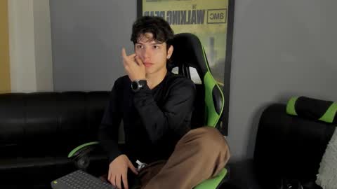 Axel Raven online show from January 14, 2:22 pm