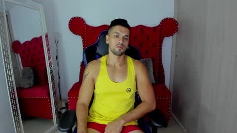 Axel online show from August 5, 11:07 am