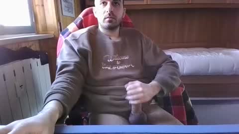 Snapshot of axelxidan chatting on December 31, 12:15 pm Axel online show from December 31, 12:15 pm