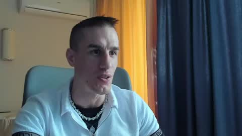 Axl online show from April 23, 12:29 pm