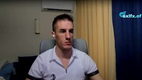 Axl online show from March 30, 3:17 am