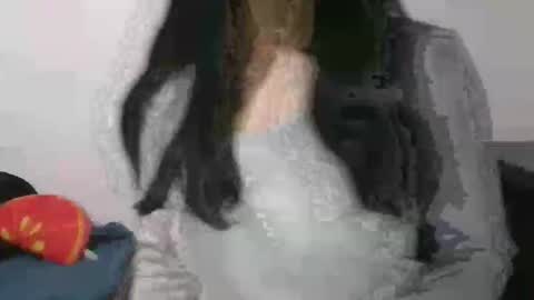 axue online show from March 4, 10:05 pm