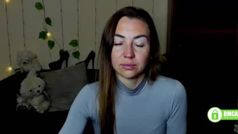 Jully online show from March 7, 2:15 am