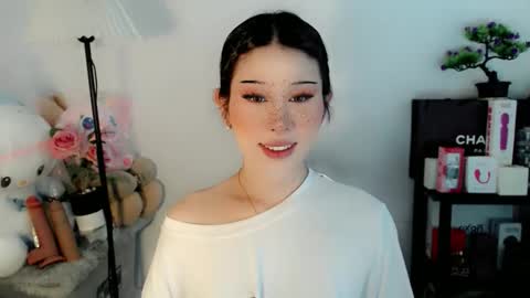 AYAHOSHILOVESYOU online show from January 10, 5:02 am