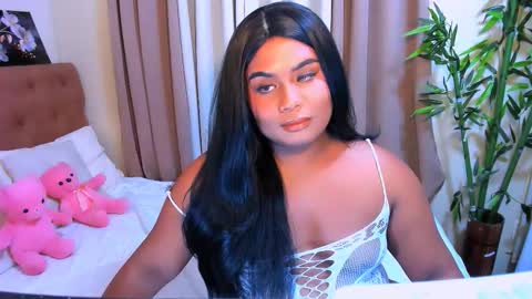 AYESHA online show from February 9, 1:59 pm