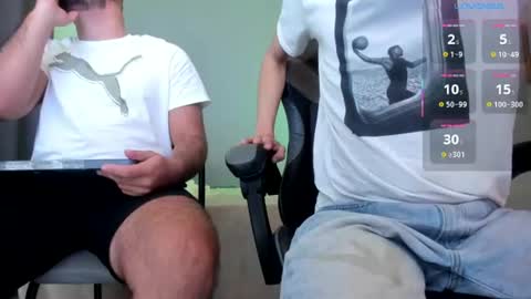 Andr  online show from July 21, 9:06 pm