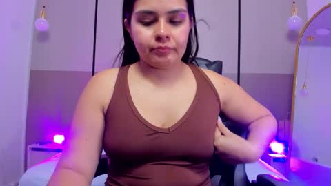 Alyda Jaramillo online show from March 2, 7:09 pm