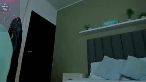 Alyda Jaramillo online show from March 20, 9:53 pm