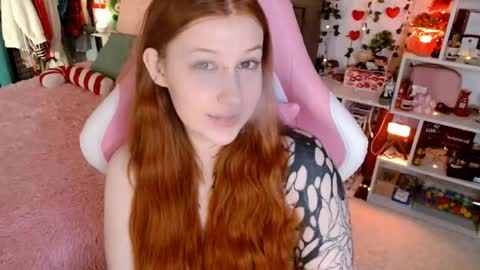 Ayla hill online show from April 14, 3:10 am