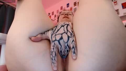 Ayla hill online show from October 4, 3:59 am