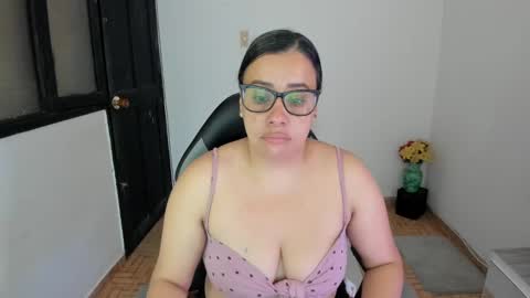 SandyMODELINDEPENDIENT online show from February 10, 2:30 am