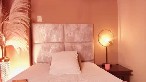 AylaStonne online show from March 5, 6:50 pm