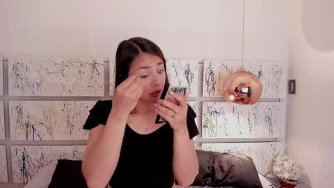 SOPHY ROGERS online show from April 4, 12:01 pm