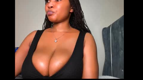 Ayra online show from January 10, 8:25 pm