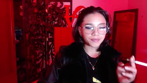 sofia online show from December 19, 2:07 am