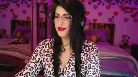 Azahar online show from February 26, 1:09 am