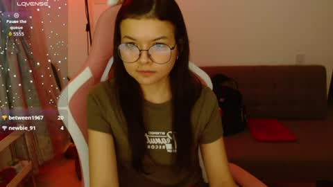 Azu  online show from June 24, 12:06 am