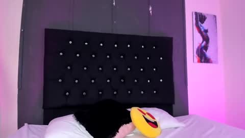 azuka_kurokami online show from April 13, 12:09 pm