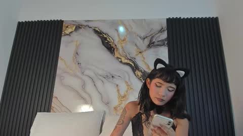  HONEY AZUL   online show from October 25, 10:58 am