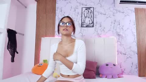 PRINCESS AZUL. online show from June 19, 9:21 pm