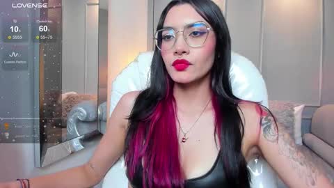 Azura online show from November 21, 9:35 pm