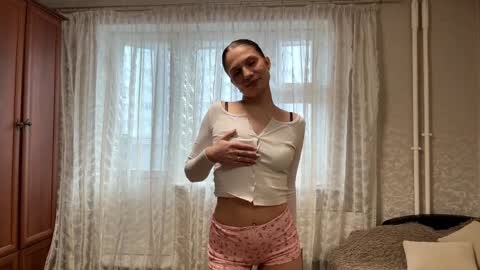Stefania online show from April 17, 11:45 am