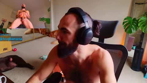 b1gbanana online show from March 3, 5:52 pm