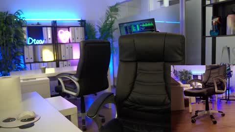 Olivia and Lexi online show from February 9, 5:44 am