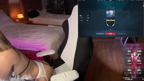 Jialyn online show from March 21, 1:27 pm