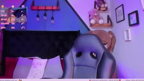 baby__kitty_ online show from March 24, 12:33 pm