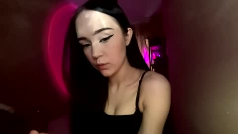 Adeline online show from April 22, 10:11 am