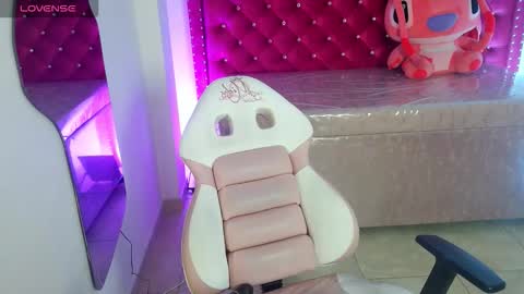 Nico online show from February 9, 11:36 am