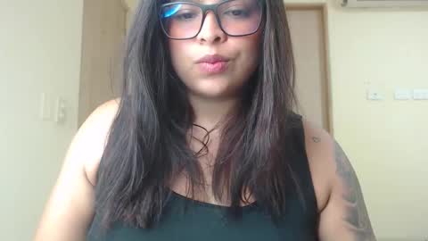 baby_peach2 online show from March 6, 3:27 am