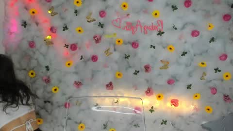 Snapshot of babyaylin chatting on January 31, 7:29 am Aylin  online show from January 31, 7:29 am