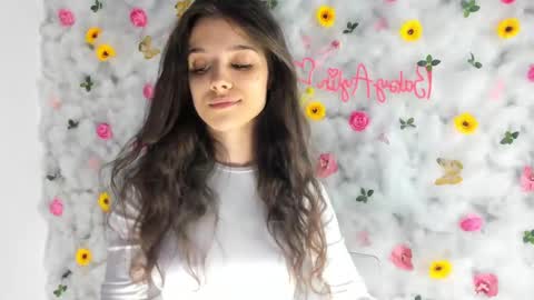 Snapshot of babyaylin chatting on March 3, 3:22 pm Aylin  online show from March 3, 3:22 pm