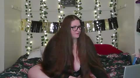 Ivey Rose online show from February 3, 3:15 am