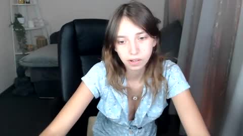 babycaprice online show from July 27, 8:11 am