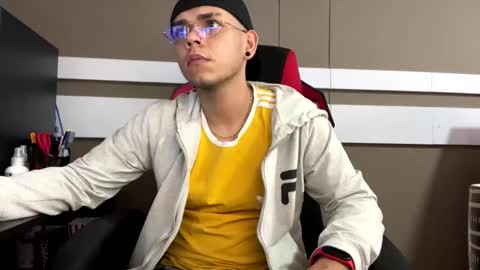 babycrazy24love online show from March 1, 11:50 am