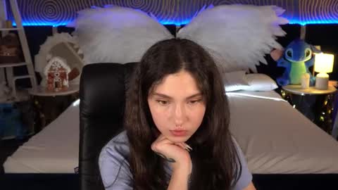 Sasha online show from December 3, 8:20 pm