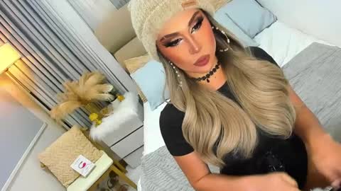 ASK ME IN PM online show from January 10, 1:32 am